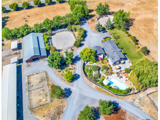 Private Residence w Gardens, Facilities