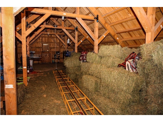 Hay loft w/ Hay Elevator