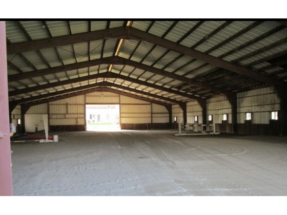 Riding arena 