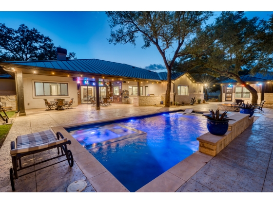 Rear Elevation Rear Elevation