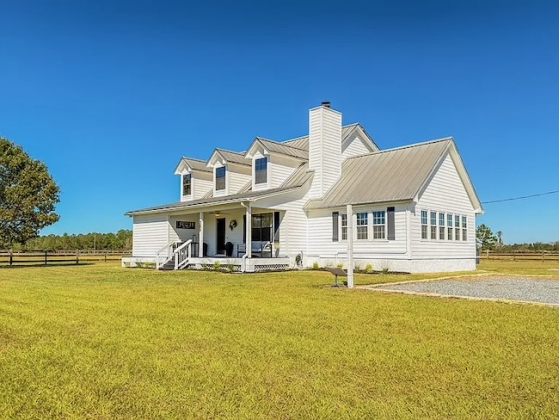 Beautifully maintained and upgraded 30.35-acre equestrian estate in Chatahoochee, Florida