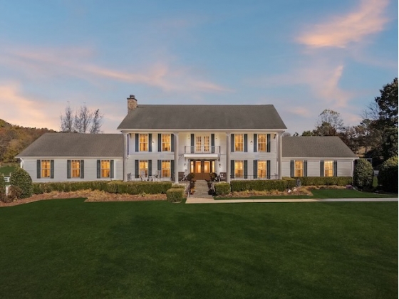 Extraordinary Equestrian Property in Lawrenceburg Tennessee