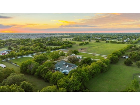 Anns Lane Estate ~ A Premier Equestrian Property